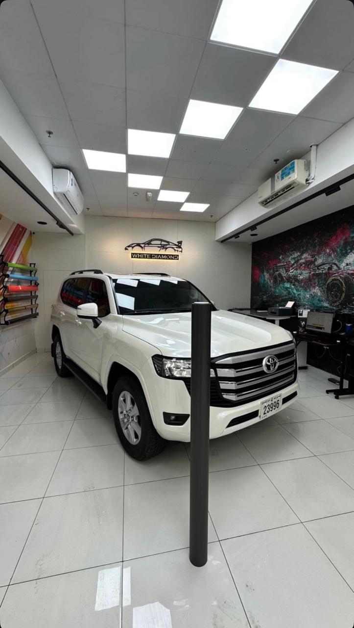 Toyota Land Cruiser at White Diamond studio